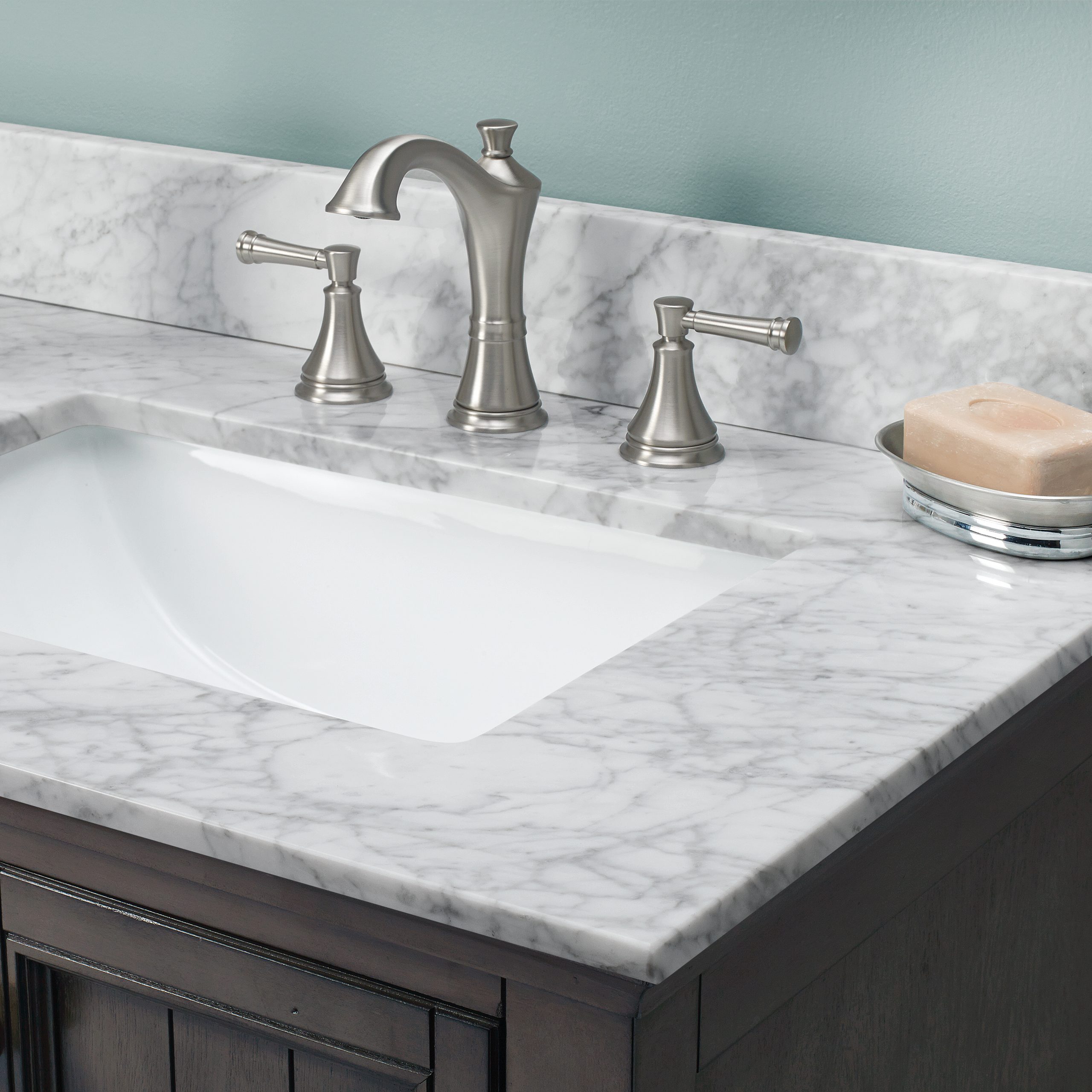Carrara White Beauty Shot